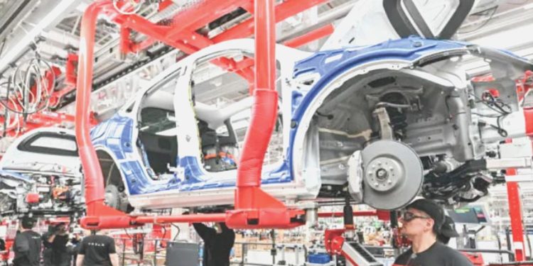 Global iktisattaki karamsarlık işten çıkarma dalgasını büyütüyor