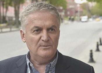 Güzel Parti’de Ahmet Zeki Üçok vazifeden alındı