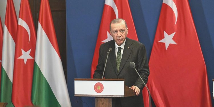 Macaristan ile ticaret hacmimiz 4 milyar dolara yaklaştı