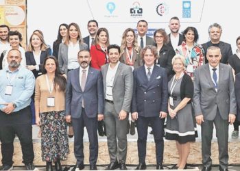 Sarsıntı bölgesinde, ‘daha uygun bir gelecek için’ çalışacaklar