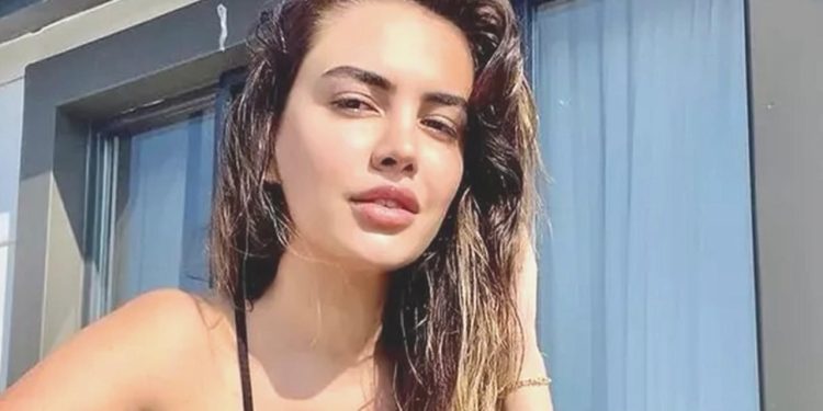 Toplumsal medya fenomeni Ece Ronay gözaltına alındı