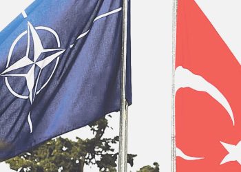Türk jetlerinden NATO hava alanının korunmasına katkı