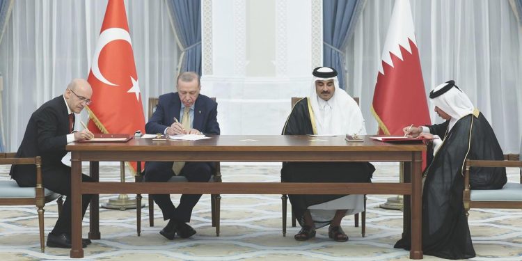 Türkiye ile Katar ortasında ortak bildiri ve 12 muahede imzalandı