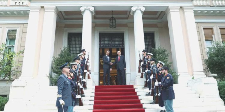 “Türklere adalarda 7 günlük turist vizesi sağlanacak”