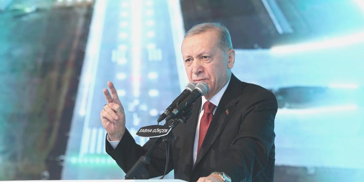 Yeni pist ile Sabiha Gökçen Havalimanı 37 milyon yolcu ağırlayacak