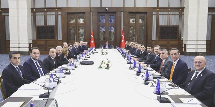 YOİKK, Cumhurbaşkanı Yardımcısı Yılmaz başkanlığında toplandı