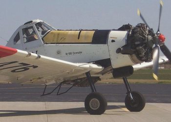 Yunanistan’da askeri eğitim uçağı düştü