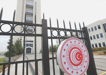 358 lüks aracın ithalatında “sahte fatura” usulsüzlüğü