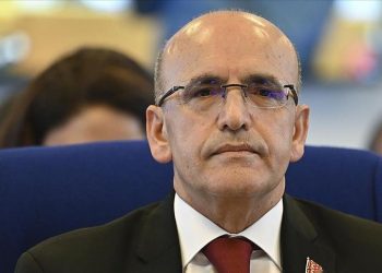 Bakan Şimşek: Gevşek para politikasına doğru evrileceğiz