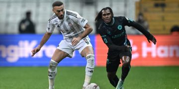 Beşiktaş evinde Adana Demirspor ile golsüz berabere kaldı