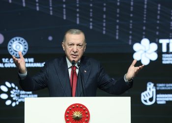 Erdoğan: Ekonomi yönetimine güvenimiz tamdır