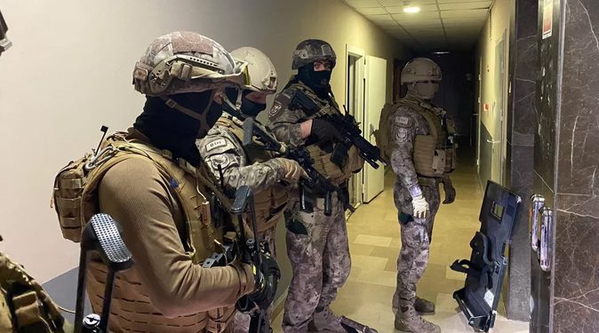 Forex yatırım dolandırıcılarına büyük operasyon: 73 gözaltı