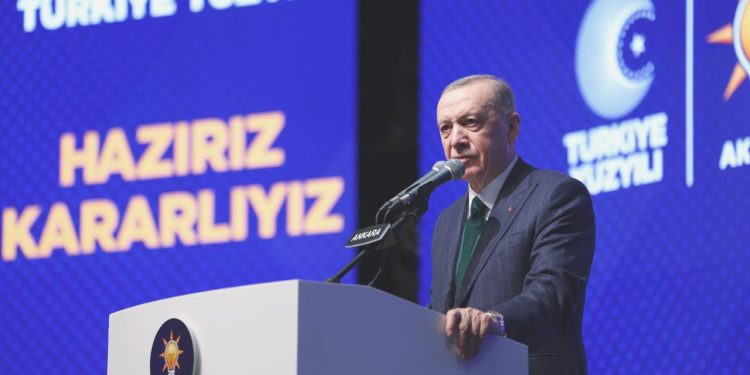 AK Parti’de 17’si büyükşehir 48 vilayette belediye lider adayları açıklanıyor