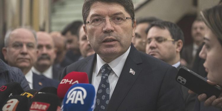 Bakan Tunç’tan Can Atalay açıklaması: Daima birlikte önümüzdeki süreci göreceğiz!