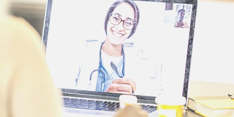 Bırakın hekiminiz ekranınıza gelsin!