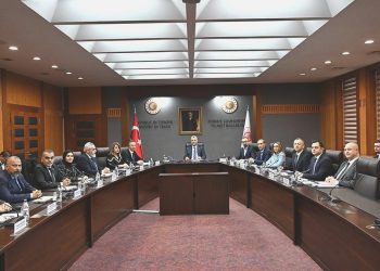 Bolat, Filistinli iş insanlarıyla bir ortaya geldi: Ticaret hacmimizi artırmayı hedefliyoruz