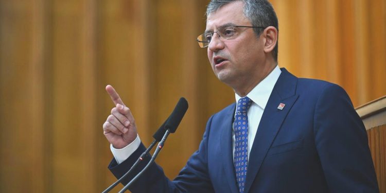 CHP Genel Lideri Özel: En düşük emekli maaşı taban fiyat olmalı