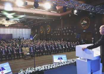 Dış ticaret ve cari süreçler açığı kalıcı olarak düşmeye başladı