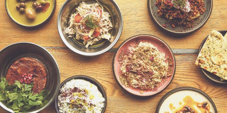 Dışarıda yemek tüketenlerin sayısı 6 ayda yüzde 20 düştü