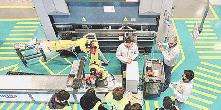 Eskişehir ve Samsun’a 2 yeni model fabrika