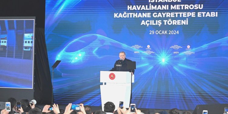 Gayrettepe-Kağıthane Metro Sınırı açıldı