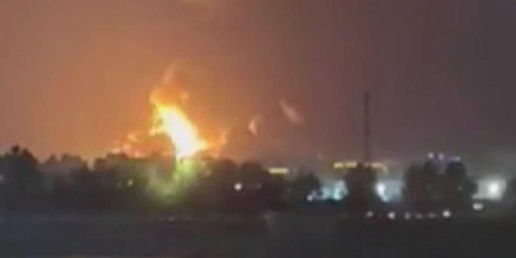 Husiler: ABD ve İngiltere’nin Yemen’e düzenlediği hücumlarda 5 mensubumuz öldü