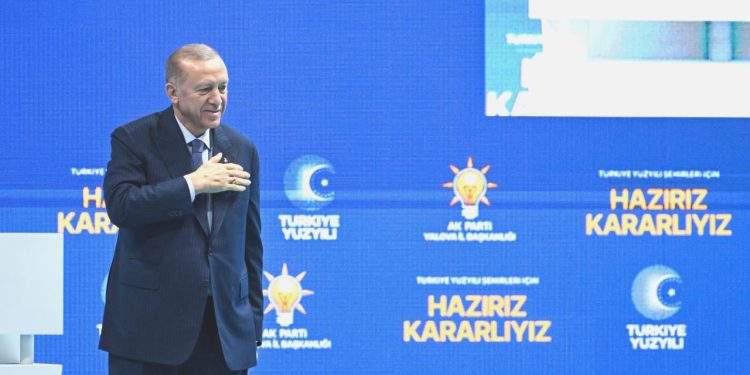 İlçe belediye lider adayları açıklandı