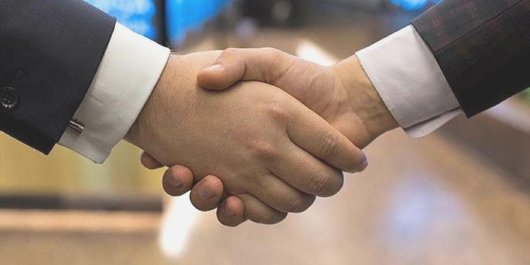 İran ile Pakistan büyükelçilerini tekrar görevlendirdi