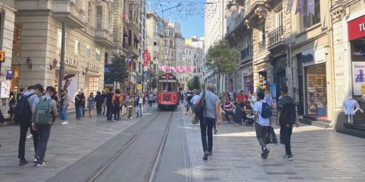 İstanbul’da üç ilçede kimi yollar kapatıldı