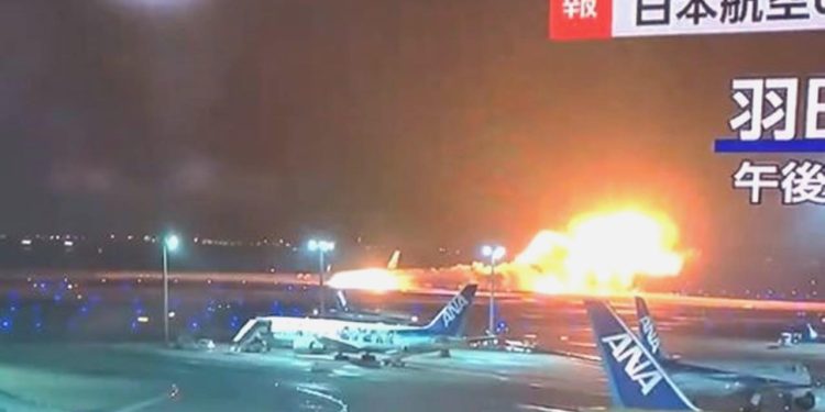 Japonya’da pistteki uçak kazasının akabinde 100’den fazla uçuş iptal edildi