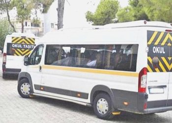 Kadıköy’de öğrencileri taşıyan servisi kaçıran zanlı yakalandı