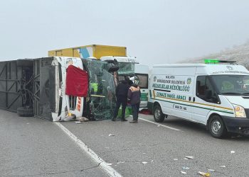 Malatya’da yolcu otobüsü devrildi: 4 meyyit, 36 yaralı