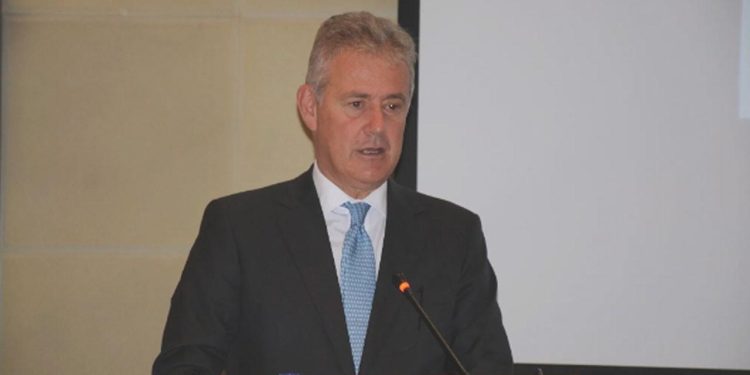 Özgener: İhracatta yeni yol haritasına gereksinim var