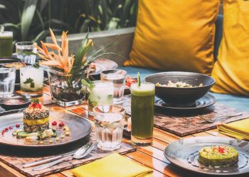 Restoran ve kafeler, fiyat tarifelerin dijital panolarla da duyurabilecek