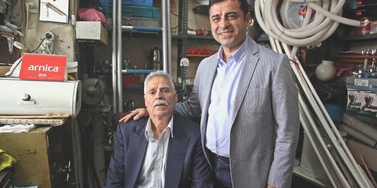 Selahattin Demirtaş’ın babası Tahir Demirtaş hayatını kaybetti