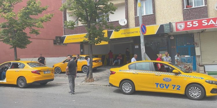 Taksilerde yeni artırımlı tarife başladı