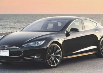 Tesla, yaklaşık 200 bin aracını geri çağırıyor