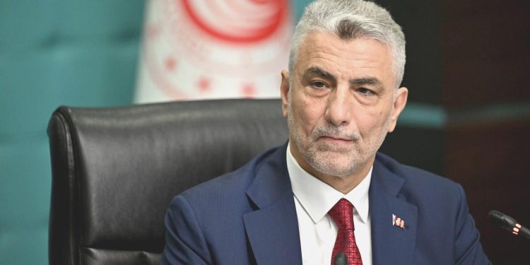 Ticaret Bakanı Ömer Bolat: İhracatı destekleyici savunma araçlarını kullanmaya devam edeceğiz