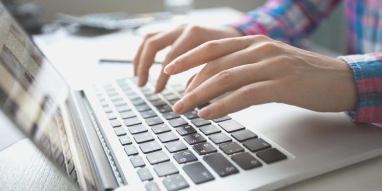 Yapay zeka ile KOBİ’ler, tek tıkla e-ticareti yönetecek