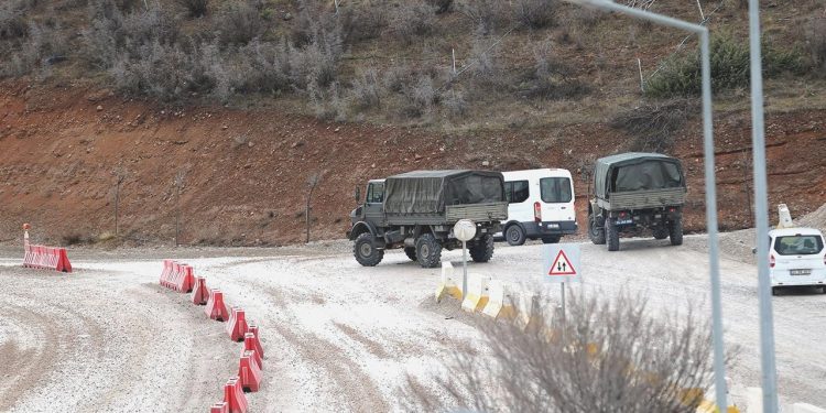 “10 milyon metreküp toprağı kaldırmak için 400 bin kamyon gerekli”