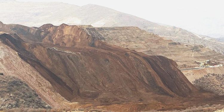 10 milyon metreküplük kütle toprak kaydı