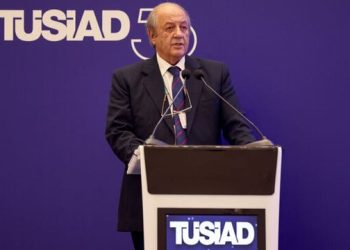 Tuncay Özilhan: Refahın adil dağıtılması gerekir