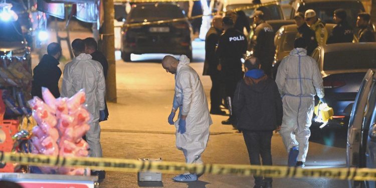 AK Parti’nin seçim çalışması sırasındaki taarruzda 17 el ateş edilmiş