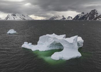 Antarktika’da bu yıl Türkiye büyüklüğünde buz eridi!