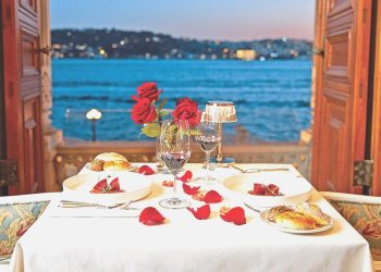 Çırağan Palace’den romantik ayrıcalıklar