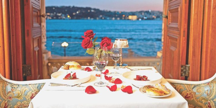 Çırağan Palace’den romantik ayrıcalıklar