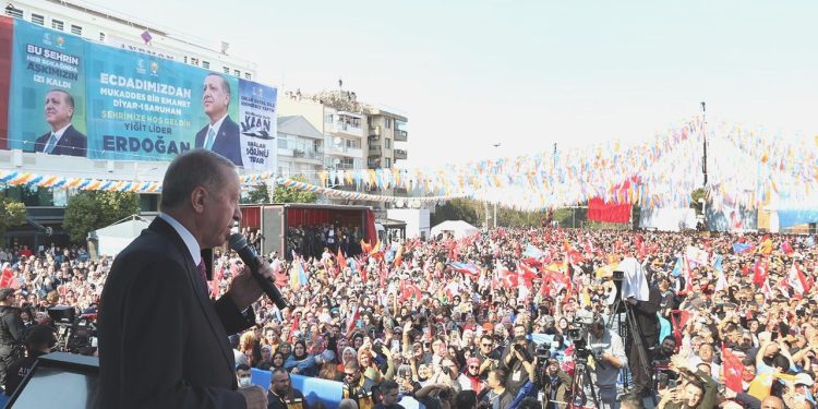 “Ekonomideki problemler yıl sonu hafifleyecek”