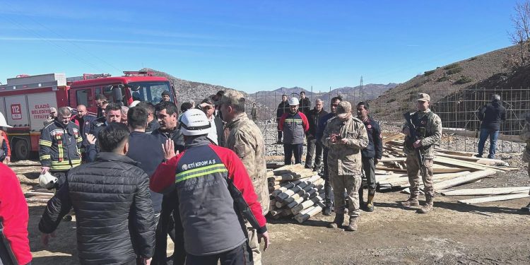 Elazığ Palu’da maden ocağında göçük meydana geldi