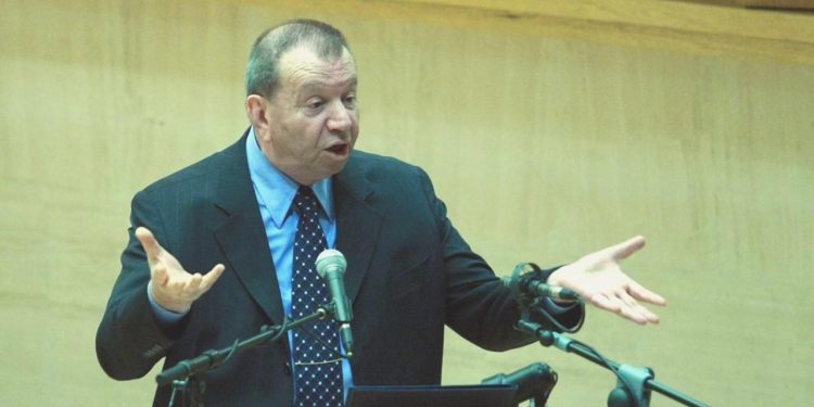 Eski bakanlardan Yılmaz Karakoyunlu hayatını kaybetti (Yılmaz Karakoyunlu kimdir, kaç yaşındaydı)