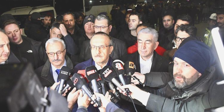 Fabrikada rehin alınan 7 personel kurtarıldı